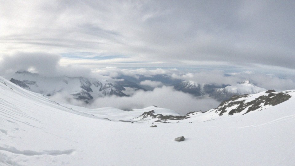 Jakie są zagrożenia związane z wspinaczką na Mont Blanc?