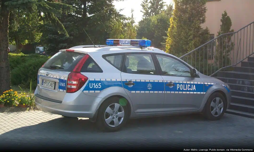 Wielkanocne życzenia od dzieci dla policjantów w Szydłowcu