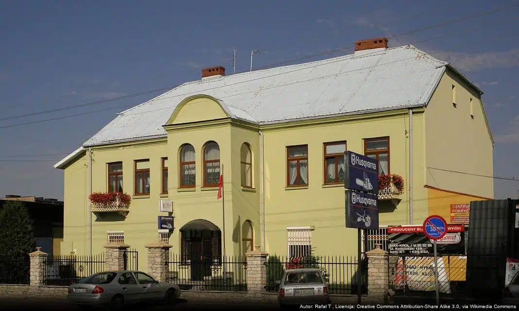 Uroczyste wręczenie stypendiów za osiągnięcia edukacyjne w Szydłowcu